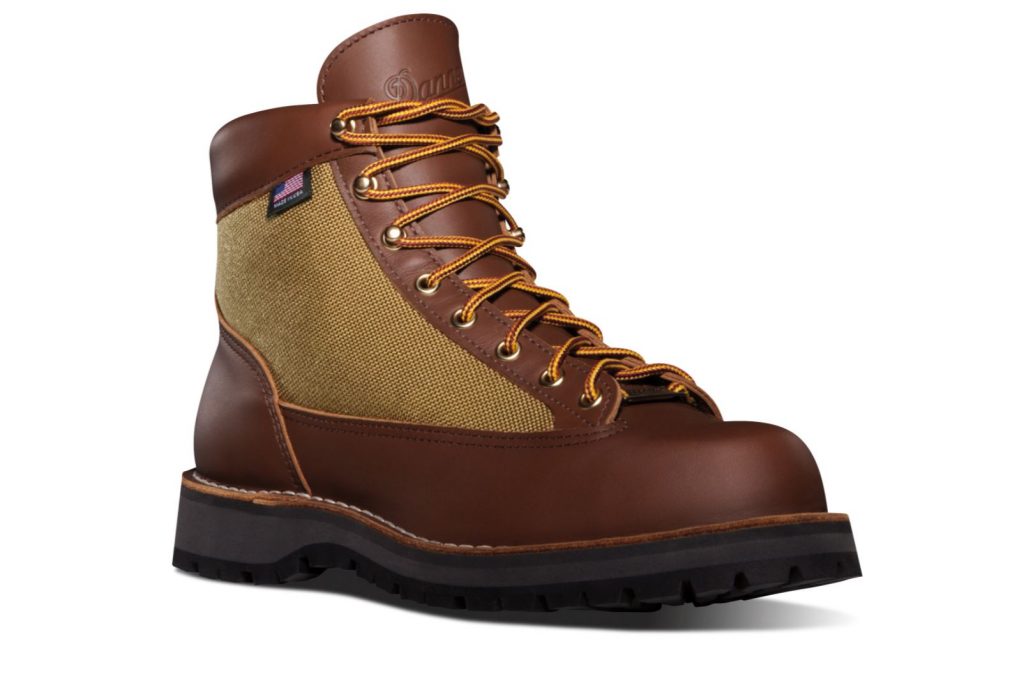 Best Boots for Hiking and Traveling
