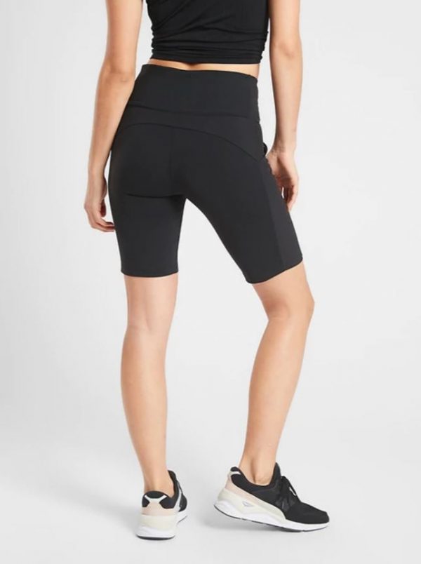 Summer Activewear and Hiking Styles from Athleta - Renee Roaming