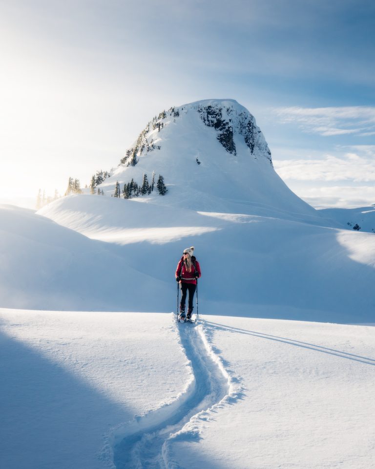 Snowshoe to Artist Point (Washington's BEST Winter Adventure!)