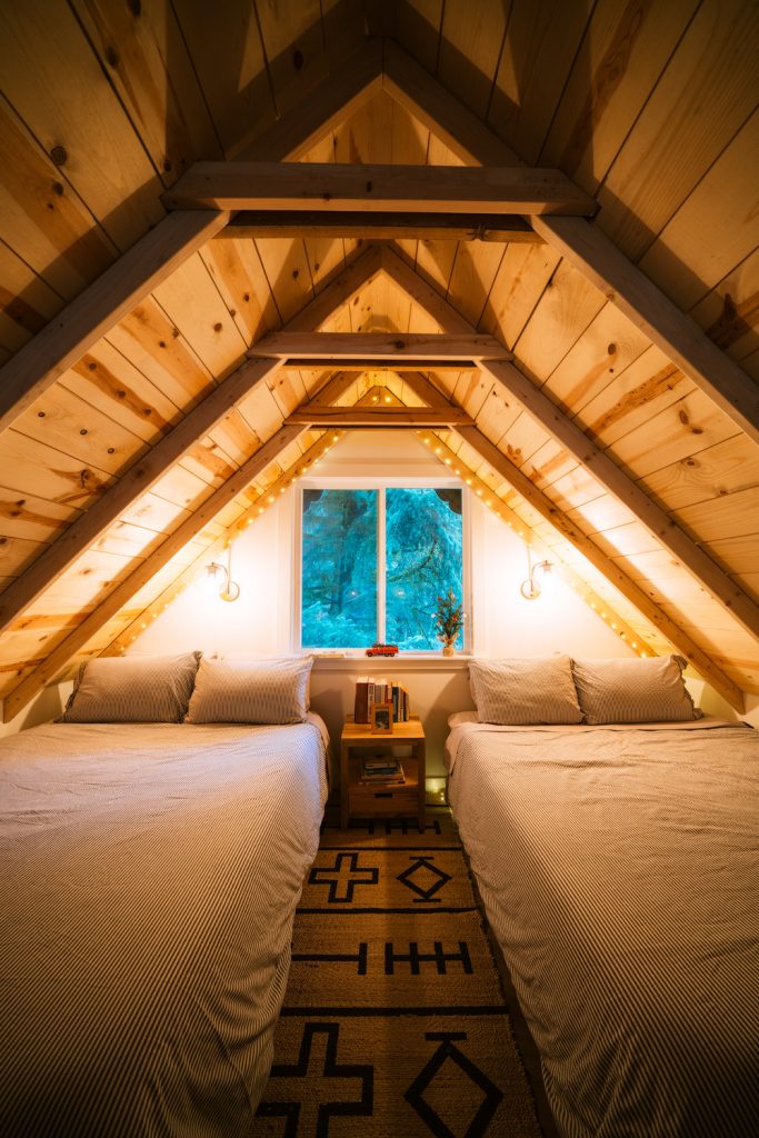 Cozy Cabins to Rent in Washington State - South Fork Cabin Bedroom - Renee Roaming
