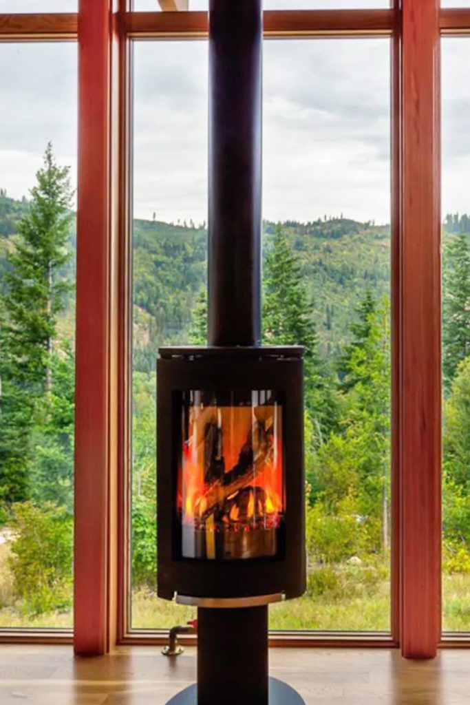 Cozy Cabins to Rent in Washington State - Camp Howard Fireplace - Renee Roaming