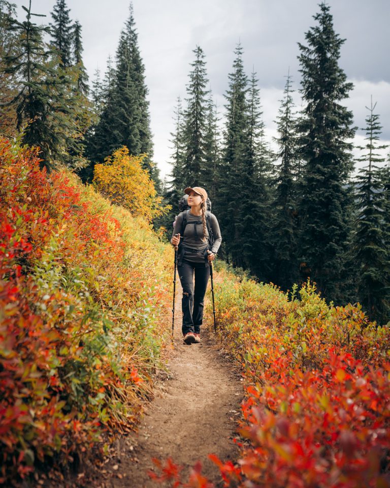 What To Wear Hiking As A Woman Renee Roaming
