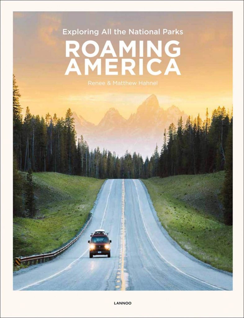 Best gifts for Travel Lovers 2020 - Roaming America
