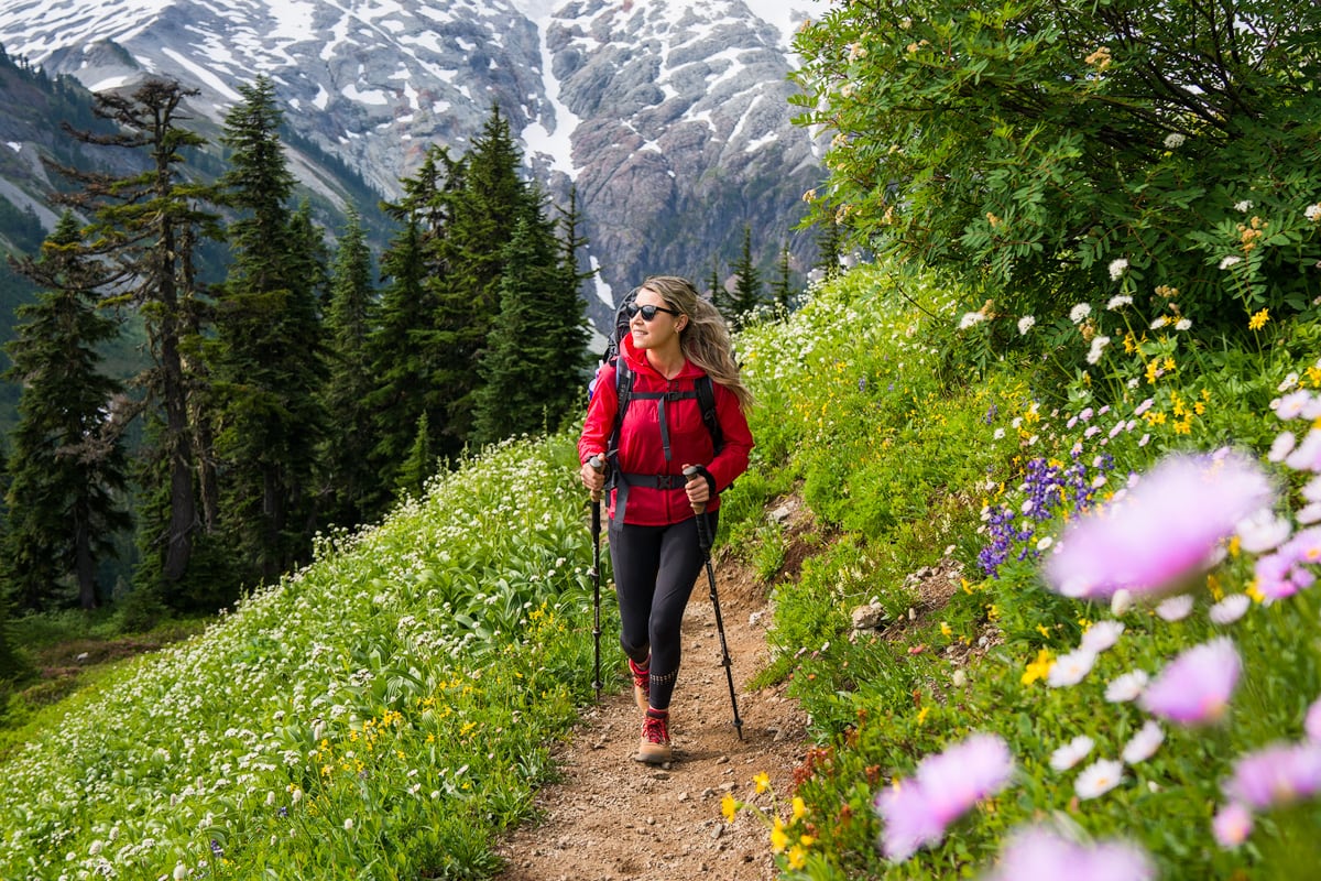 Hiking Trail Etiquette Rules You Should Know and Follow