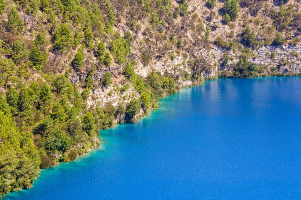 10 Incredible South Australia Road Trips - Mount Gambier Blue Lake