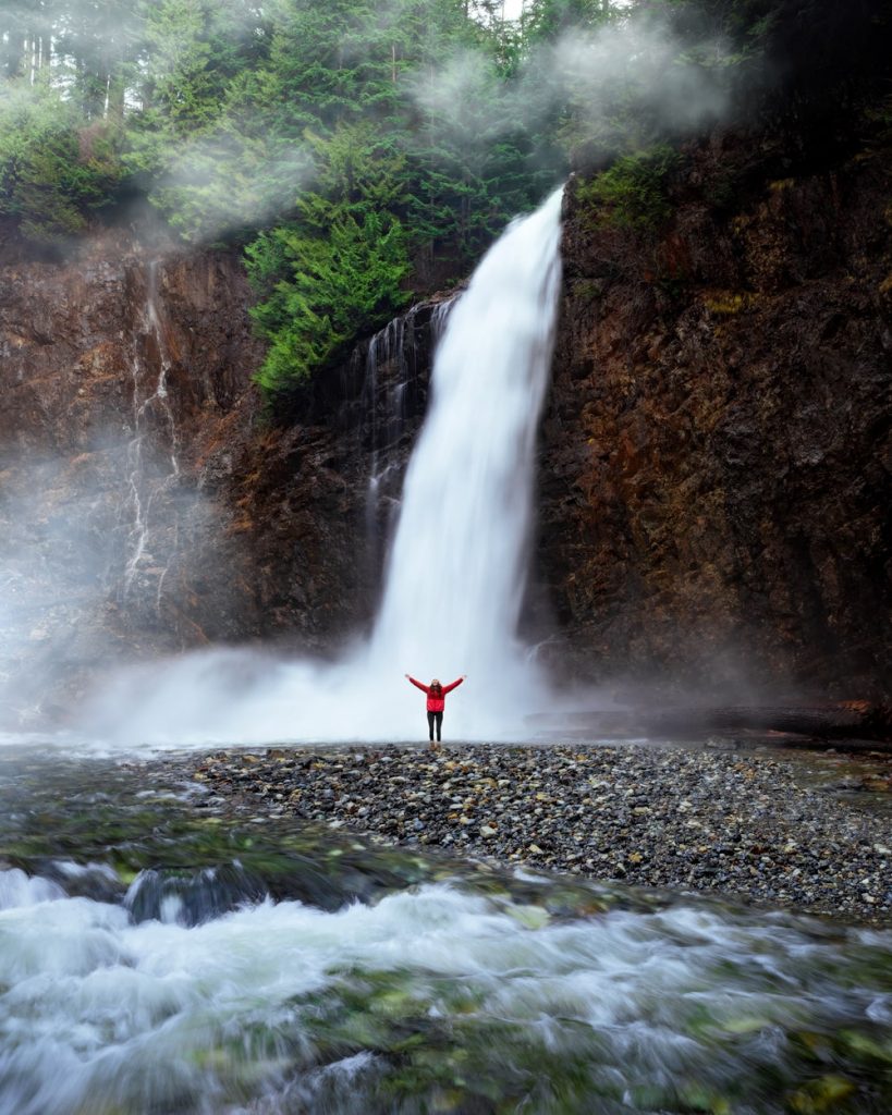 Short Beginner Hikes in Washington Near Seattle - Franklin Falls