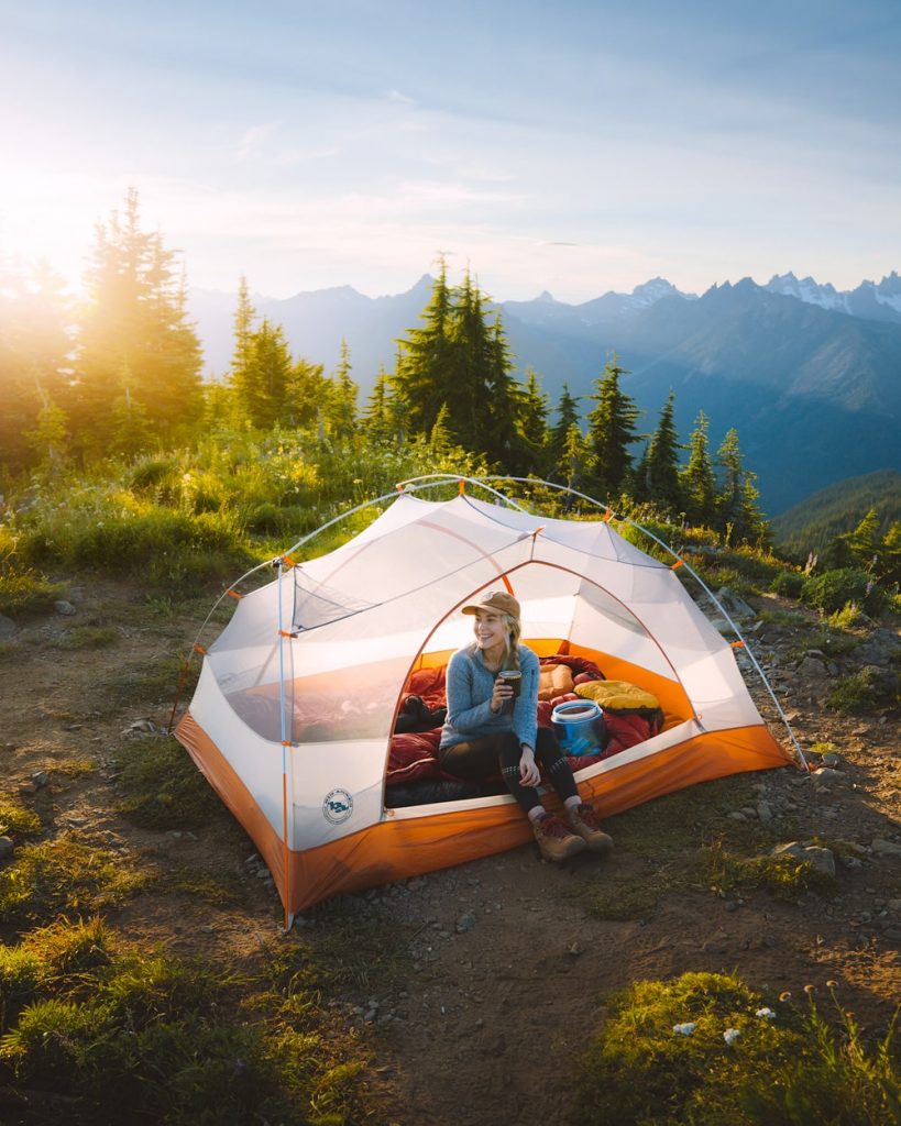 The Ultimate Guide To Backyard Camping (8 Genius Tips For Camping at Home)  - The Mandagies