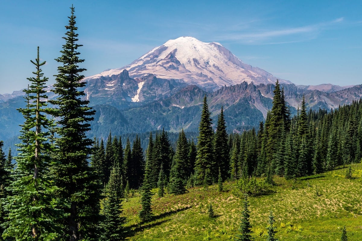 17 Breathtaking Hikes in Mount Rainier National Park, Washington