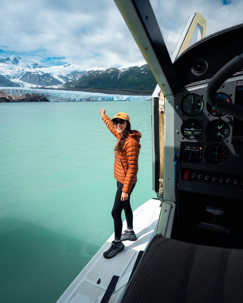 Katmai National Park Flightseeing Tour - Landing On A Glacial Lagoon