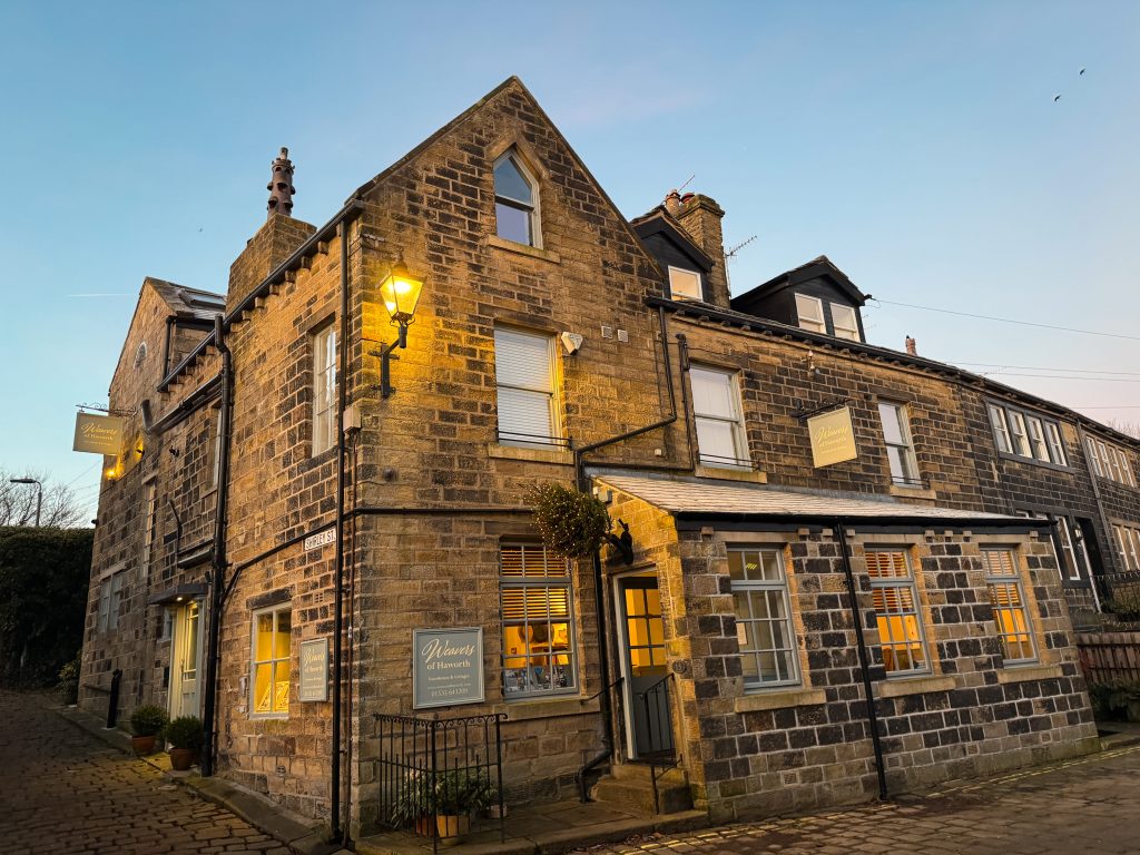 How to Plan a Wuthering Heights Inspired Trip to Yorkshire, England - Haworth where to stay